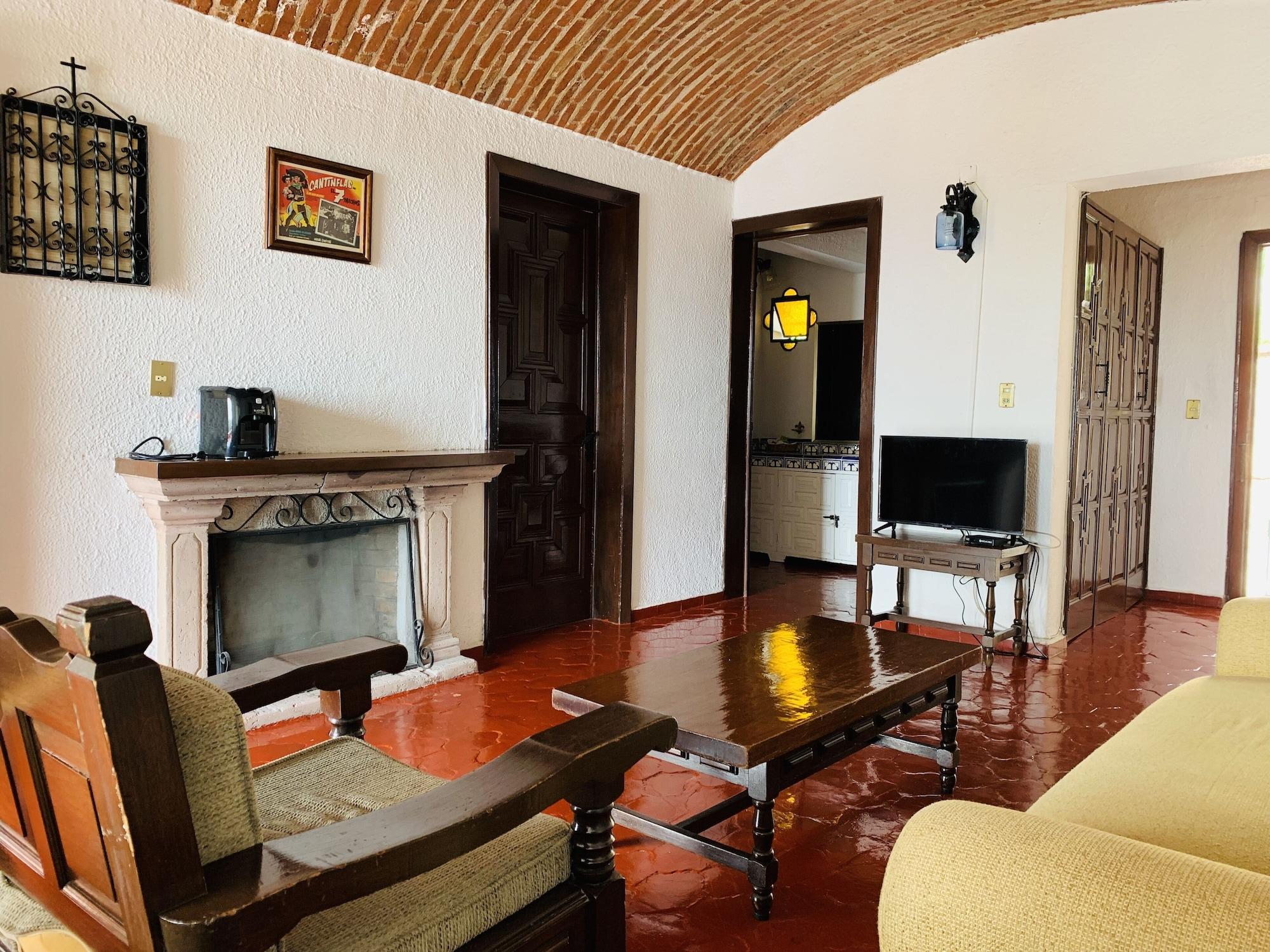 Hotel Posada La Ermita Сан Мигел де Аленде Екстериор снимка