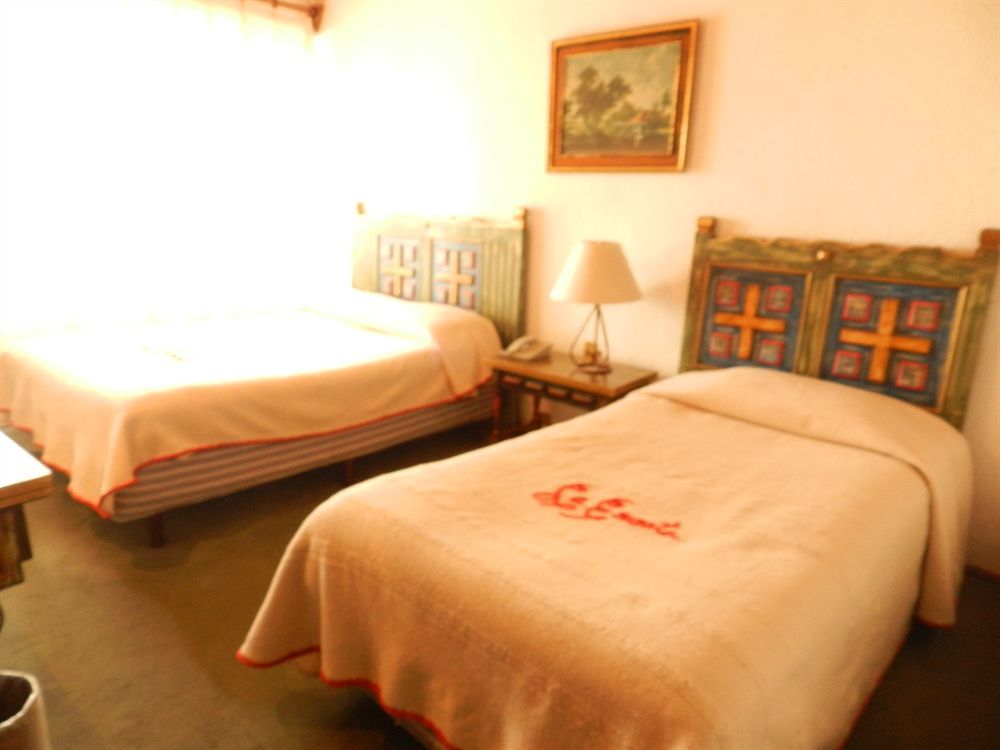 Hotel Posada La Ermita Сан Мигел де Аленде Екстериор снимка