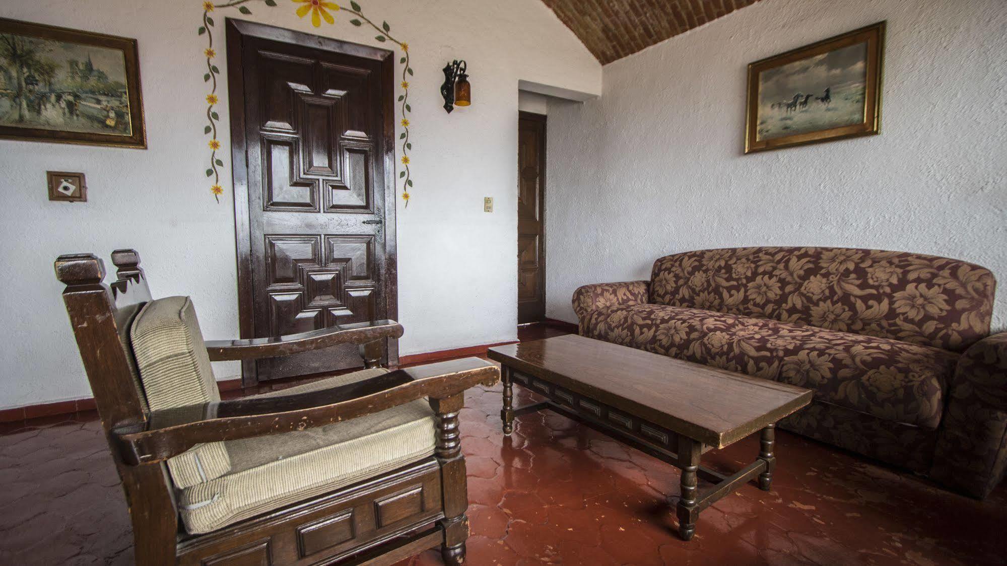 Hotel Posada La Ermita Сан Мигел де Аленде Екстериор снимка